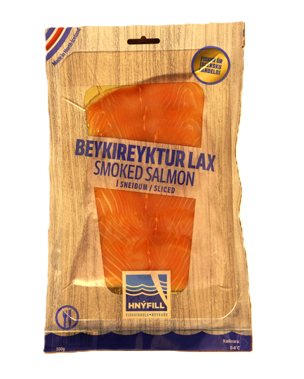 Hnýfill beykireyktur lax í sneiðum